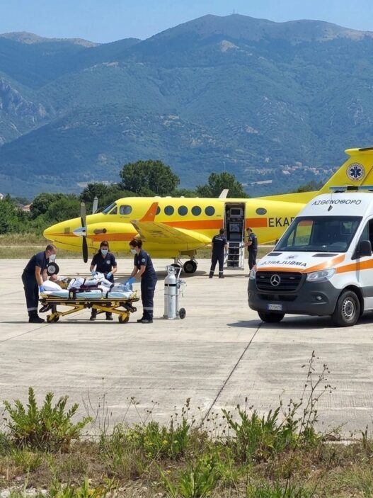 Gemini_Generated_Image_epirusbomb.gr (3)